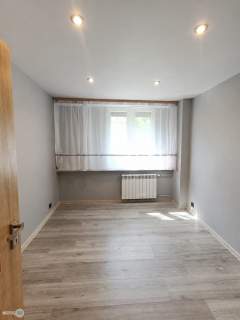 2 pokoje, ul. Śląska, balkon, parter do wejścia