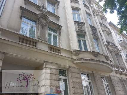 DUŻA KAWALERKA W CENTRUM - ŚRÓDMIEŚCIE