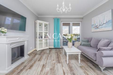 Apartament z prywatną mariną i tarasem Rydzewo,