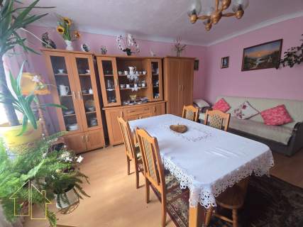 Zadbany domek w cichej okolicy