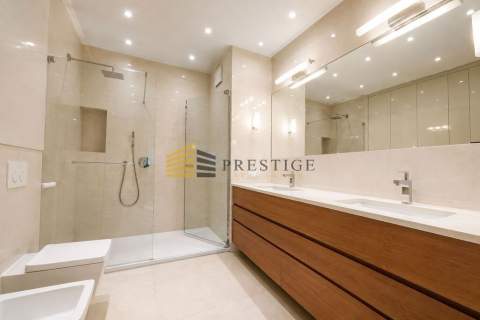 Klimatyzowany apartament z widokiem na park Patria