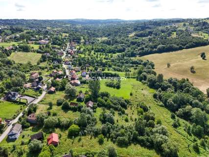 Budowlana działka w Golkowicach, Prąd, gaz, woda