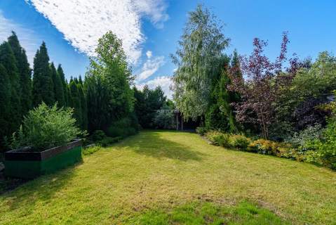 GRUSZCZYN - WYJĄTKOWO ZADBANY BLIŹNIAK
