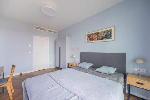 Luksusowy apartament na wodzie/prywatny taras na dachu/Centrum