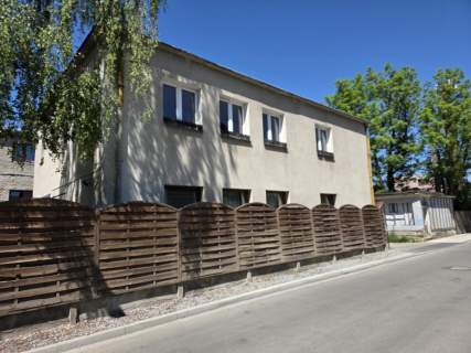 87,5 m2 3 pokoje ogródek, wiata garażowa