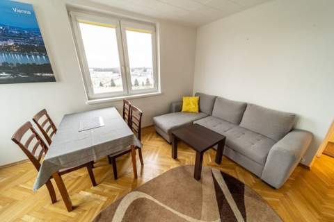 2 pokoje w pobliżu Placu Zawiszy- Nowogrodzka 78