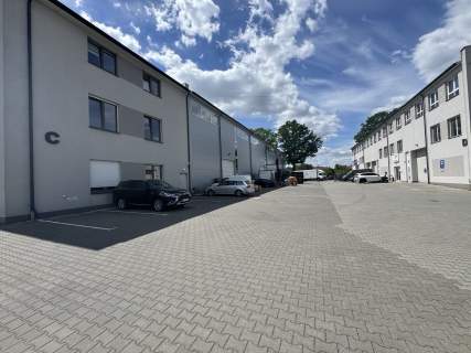 Magazyn 600 m2 rampa brama 0 11m Puławska Warszawa