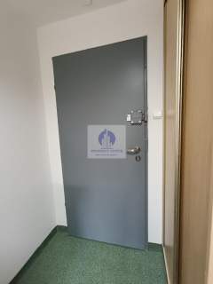 Praga Północ lokal biurowy 14,07m2 do wynajęcia