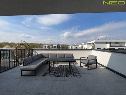 NOWA CENA - Piękne dwupoziomowe M4 Parkitka