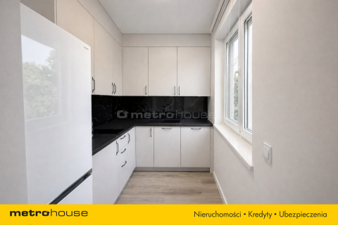 85 m 3 niezależne lokale Balkon Garaż
