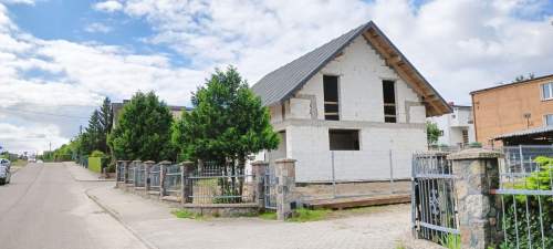 Dom w Luzinie ze wszystkimi przyłączami 