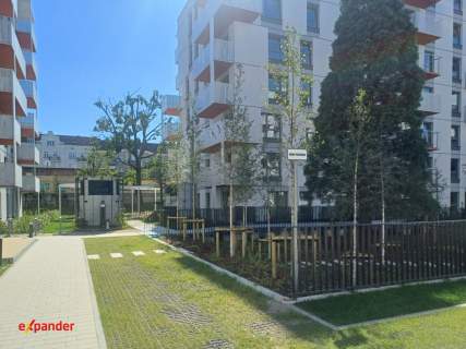 Wschód - duża loggia -widok na plac miejski