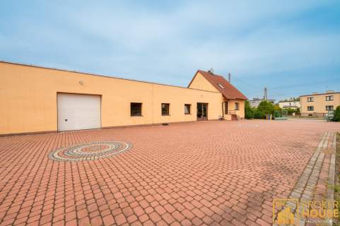 Na sprzedaż lokal handlowo-usługowy z budynkiem mieszkalnym