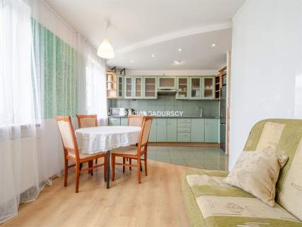 M 50M2 / 3 POKOJE / BALKON / GARAŻ / ZIELONO