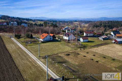 Działka 13,5 ara z panoramą na miasto, Poręba Mała