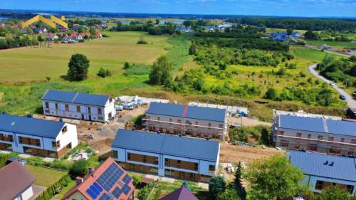 Dom z ogrodem 80,57 m 2 miejsca w cenie