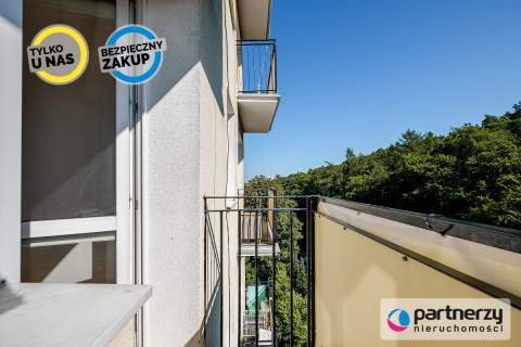 Balkon od południa Widok na las Dwustronne
