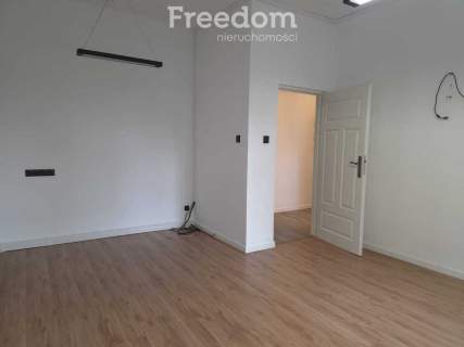 Lokal 90 m gabinety, medycyna, usługi