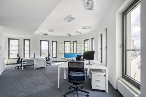 Centrum,przy stacji metra Nowy Świat Uniwersytet