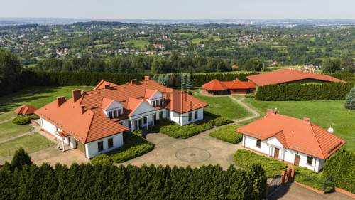 Rezydencja oraz 17.000 m prywatnej przestrzeni
