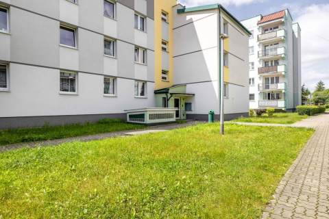 Komfortowe mieszkanie na parterze z balkonem