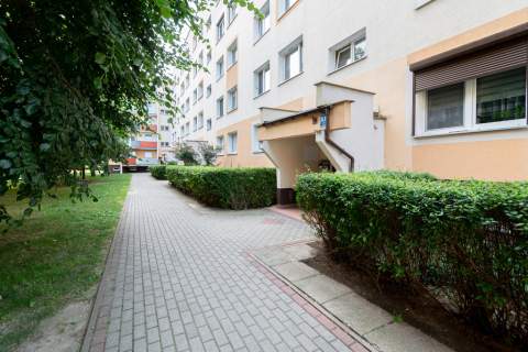 Na wynajem przytulna kawalerka z balkonem