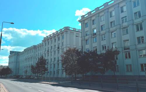 Kawalerka przy metrze w pełni wyposażona