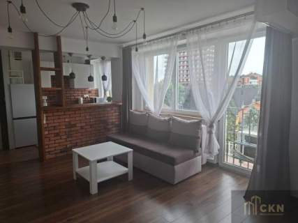 OLSZA - 2 POKOJE -KUCHNIA Z OKNEM - 43 M2