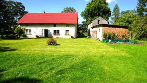 Siedlisko - dom plus teren 1,1020 ha . Kedrzyno gmina Siemyśl