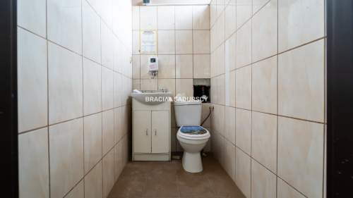 Lokal przy placu Bieńczyckim, Kraków Bieńczyce