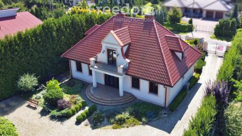 Klasyczny dworek pod Koninem basen, garaż, pV