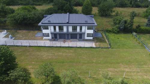 Nowe domy w zabudowie bliźniaczej KSM Sandomierska