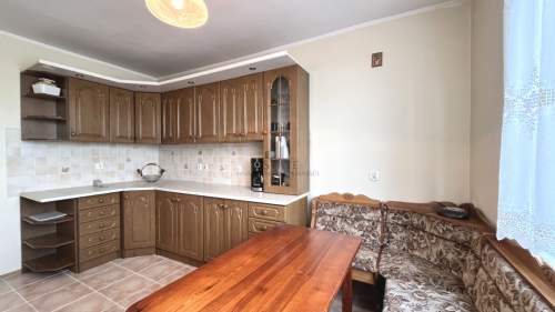 Dom, 5 pokoi, 2 łazienki, balkon, ogród, garaż