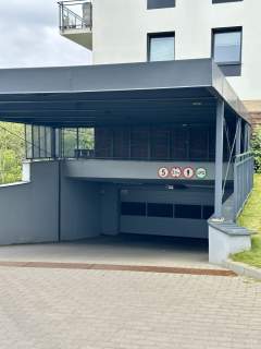 40 m komfortu balkon i garaż