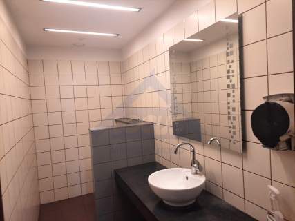 LOKAL NA BIURO PRZYCHODNIĘ EDUKACJĘ SHOWROOM