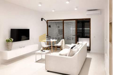 Apartament 47 m Metro Wierzbno Klimatyzacja