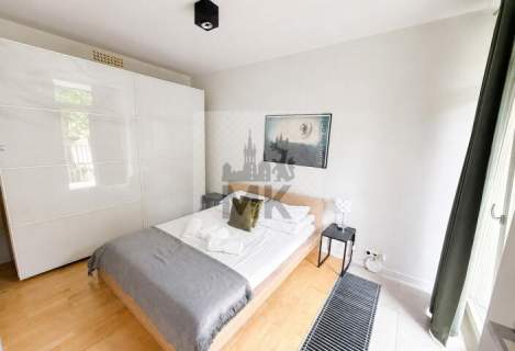 46m2 z dużym balkonem w apartamentowcu na Starym Mieście