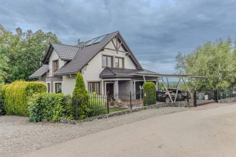 Luksusowy dom z basenem, sauną i jacuzzi Jaworze