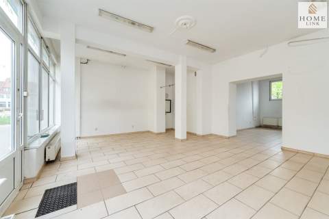 Lokal w centrum Biskupca na sprzedaż