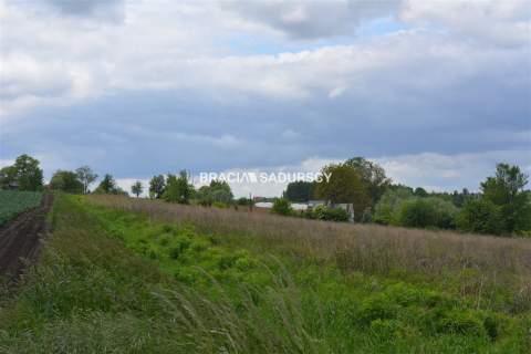 Działka budowlano-rolna o pow. 1622 m2