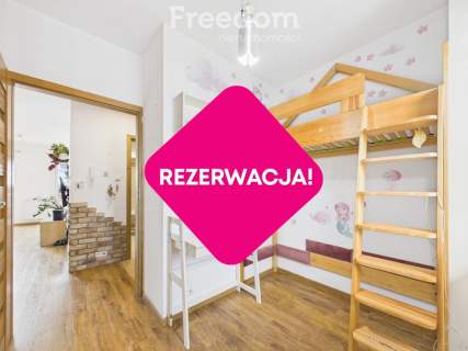 Dwustronne, trzypokojowe mieszkanie blisko Gdańska