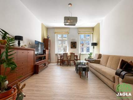 Dworcowa16 po remoncie balkon parking 63 m