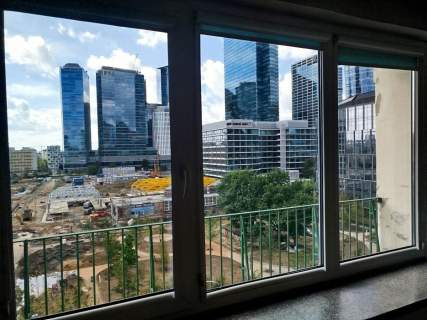 Wola Miedziana 44 m Widok na park Remont