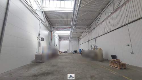 Hala handlowo-magazynowa z biurem parking