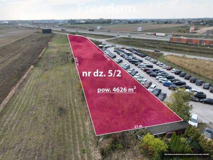 Działka inwestycyjna przy ekspresówce S7, asfalt