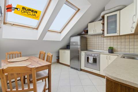 2 osobne pokoje antresola i balkon