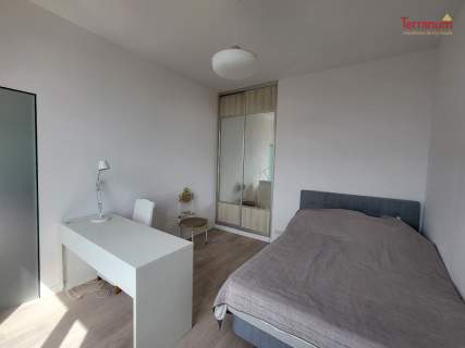 Apartament z miejscem postojowym - STAWKI 2A