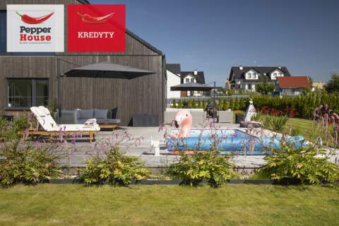 Nowoczesny dom z basenem i spa