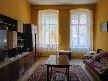 3 pokoje w Centrum w kamienicy na parterze