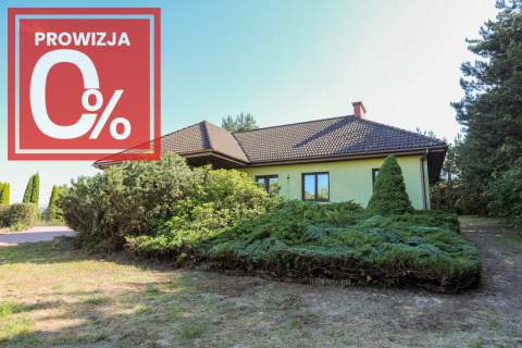 Dom z budynkiem gospodarczym - Lichwin gm. Pleśna